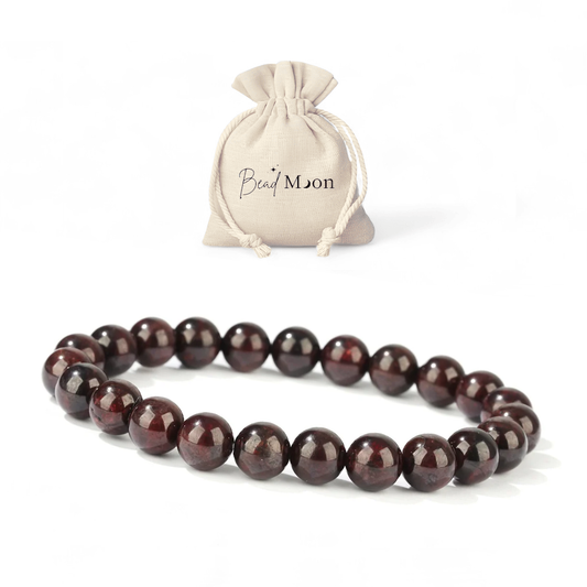 Boostez votre énergie et développez votre détermination avec notre Bracelet en Grenat. Ce bijou naturel stimule la motivation et vous aide à rester concentré sur vos objectifs.